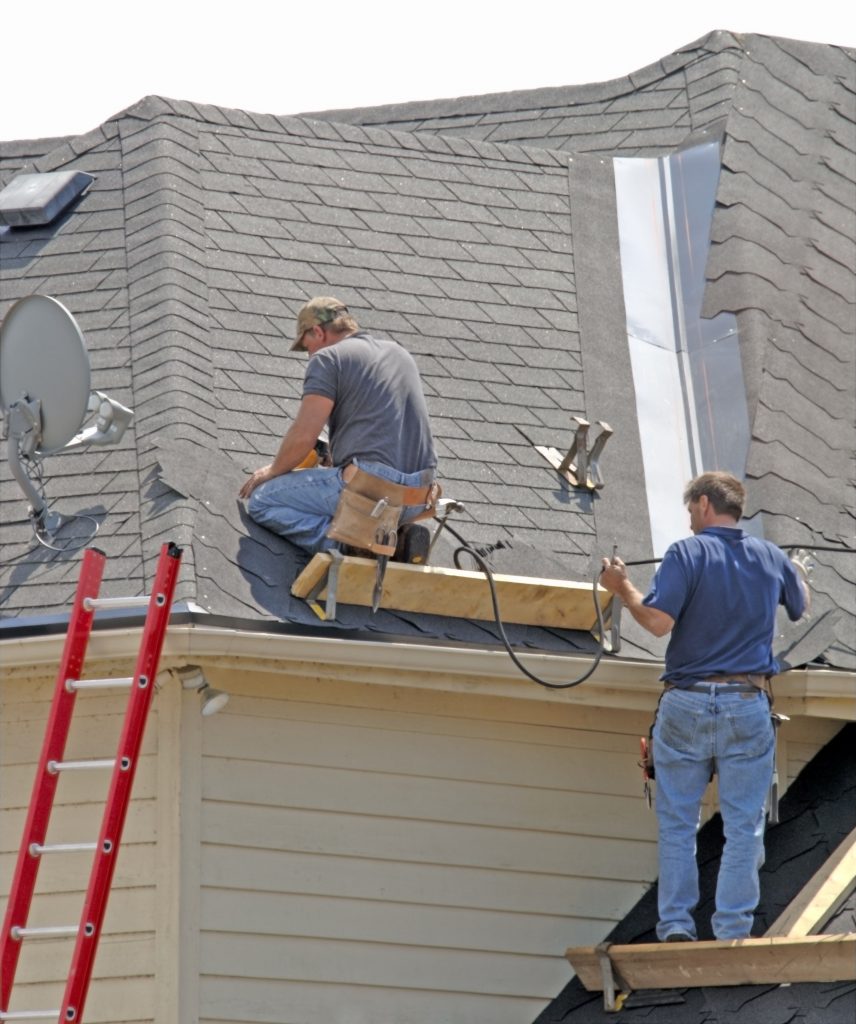 roofers - teamwork